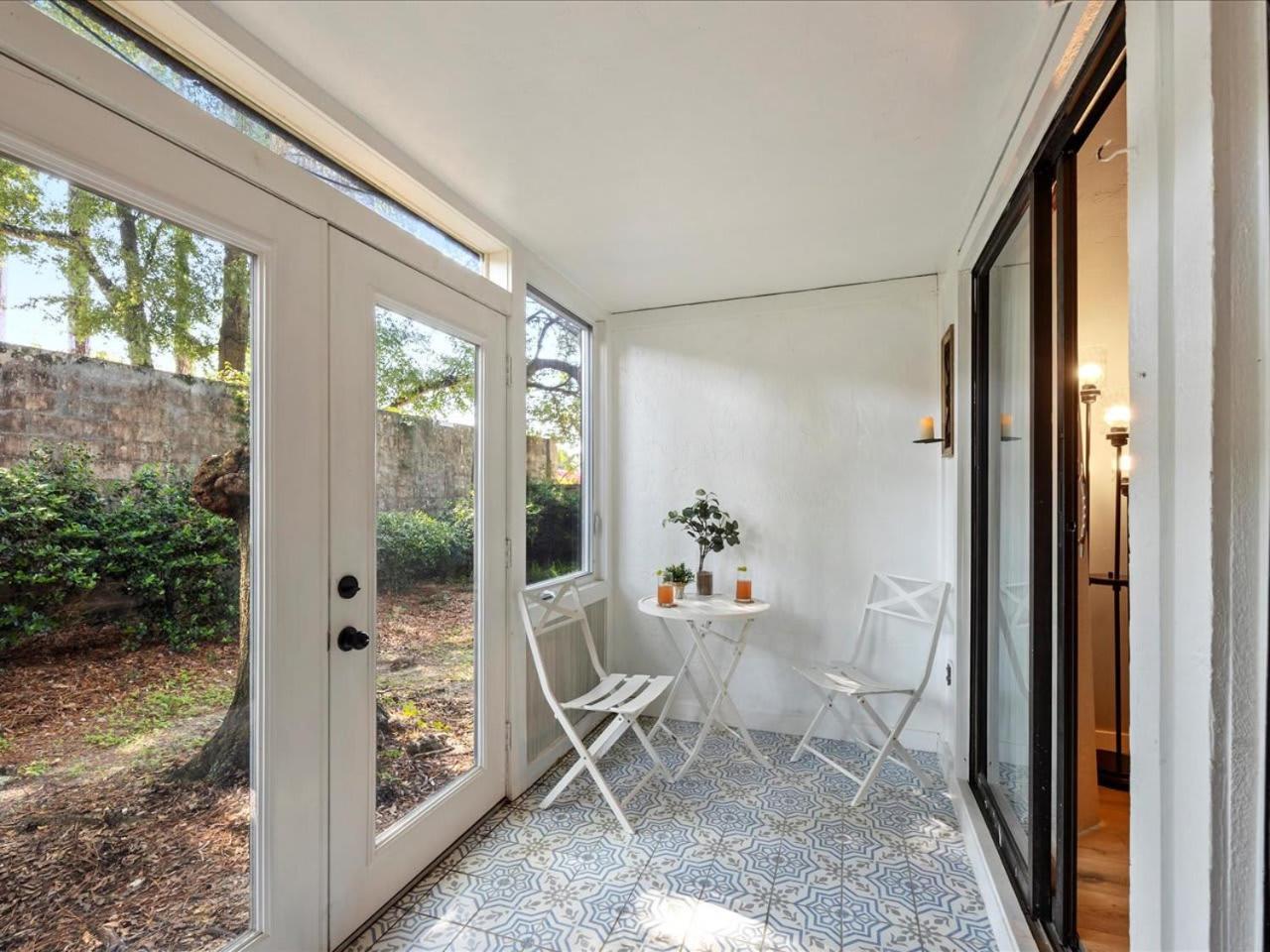 Artist'S Tower Townhome Just Renovated W Loft Gainesville Esterno foto