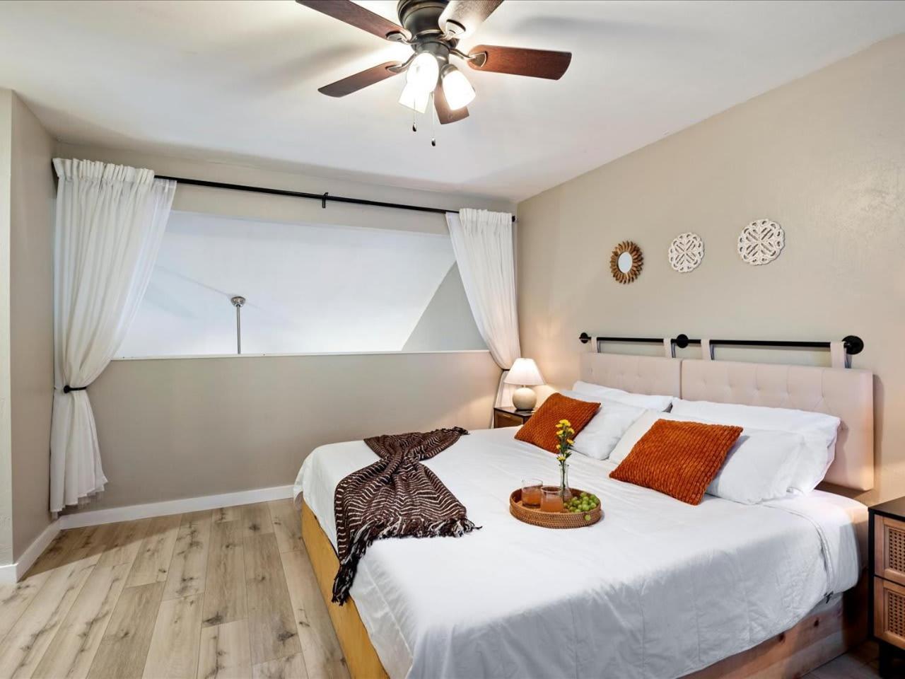 Artist'S Tower Townhome Just Renovated W Loft Gainesville Esterno foto