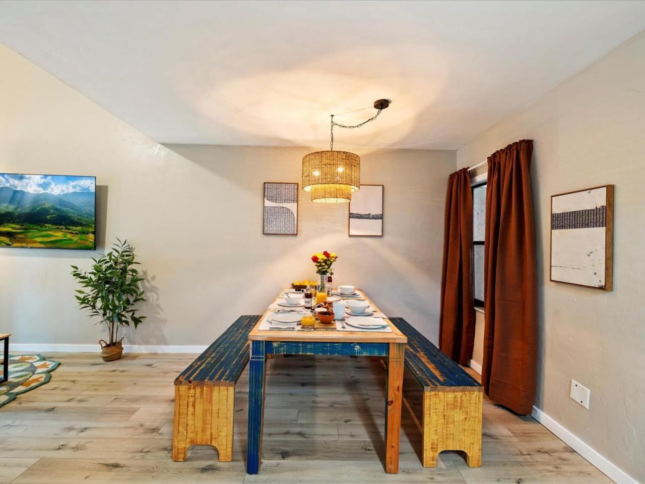 Artist'S Tower Townhome Just Renovated W Loft Gainesville Esterno foto