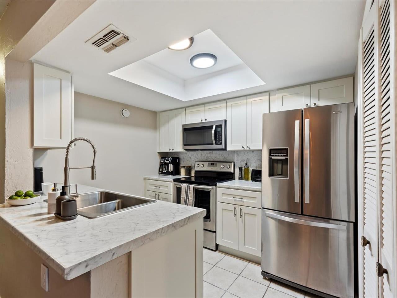 Artist'S Tower Townhome Just Renovated W Loft Gainesville Esterno foto